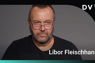Za měřením emisí jsou masové podvody, je to mafie. Z lidí dělají blbce a ministerstvo tomu pomáhá | DVTV Interview